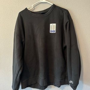 Nike sports crewneck